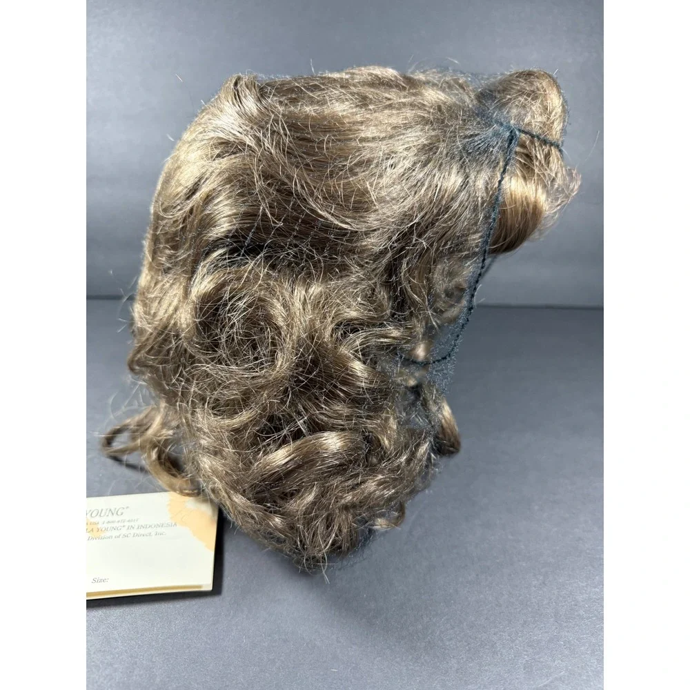 VTG Paula Young Lilli Short Curly Wig Average Size Medium‎ Brown Curls 1997